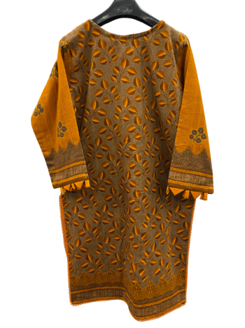 Khaddar Embroidery 3Pcs - Image 4