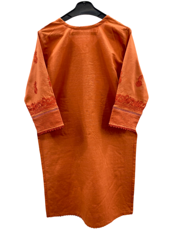 Embroidered Khaddar 2pc - Image 3